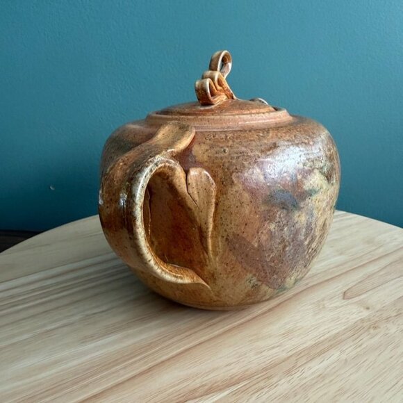 Vintage Raymond Gallucci Artisan Ceramic Teapot Swirl w/Lid Design Signed - Picture 3 of 10